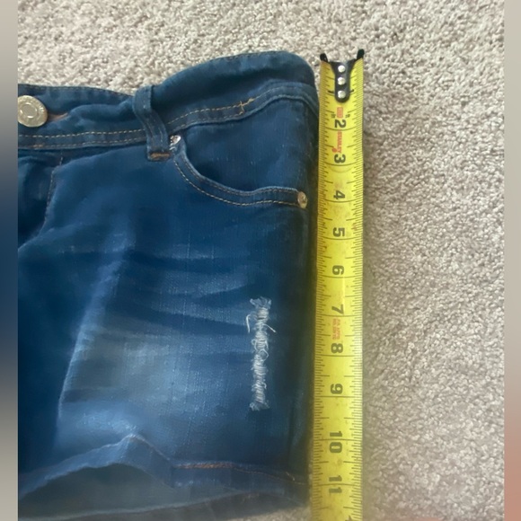 Shorts Size 9 - Picture 10 of 14